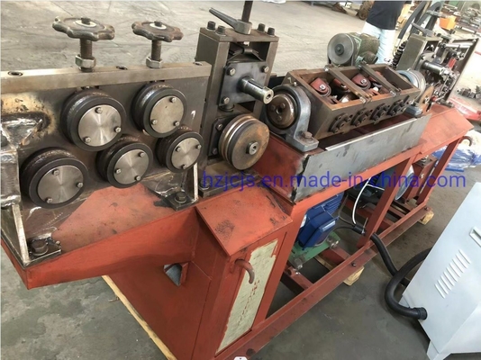 Yüksek Hızlı Düzleştirme ve Kesme Makinesi 380V Voltaj içinde 5-12mm Bobin Çelik için